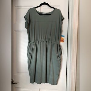 NWT Columbia dress